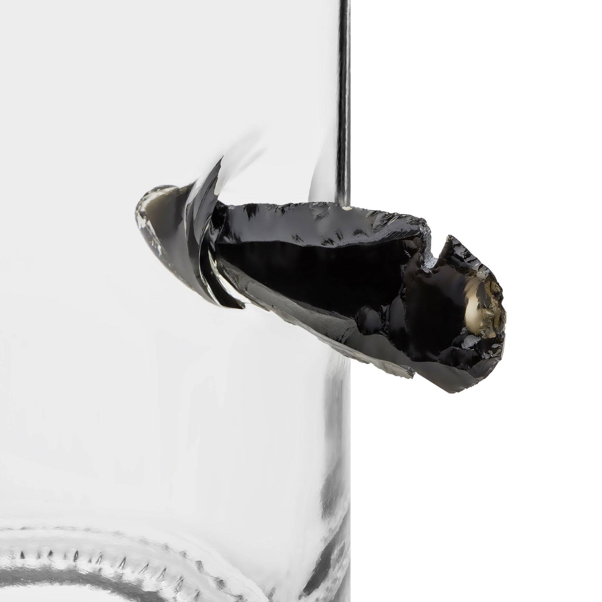 Limited Edition Game of Thrones Dragon Bottle, Obsidian Arrowhead, Thats What I Do I Drink and I Know Things Integrity Bottles